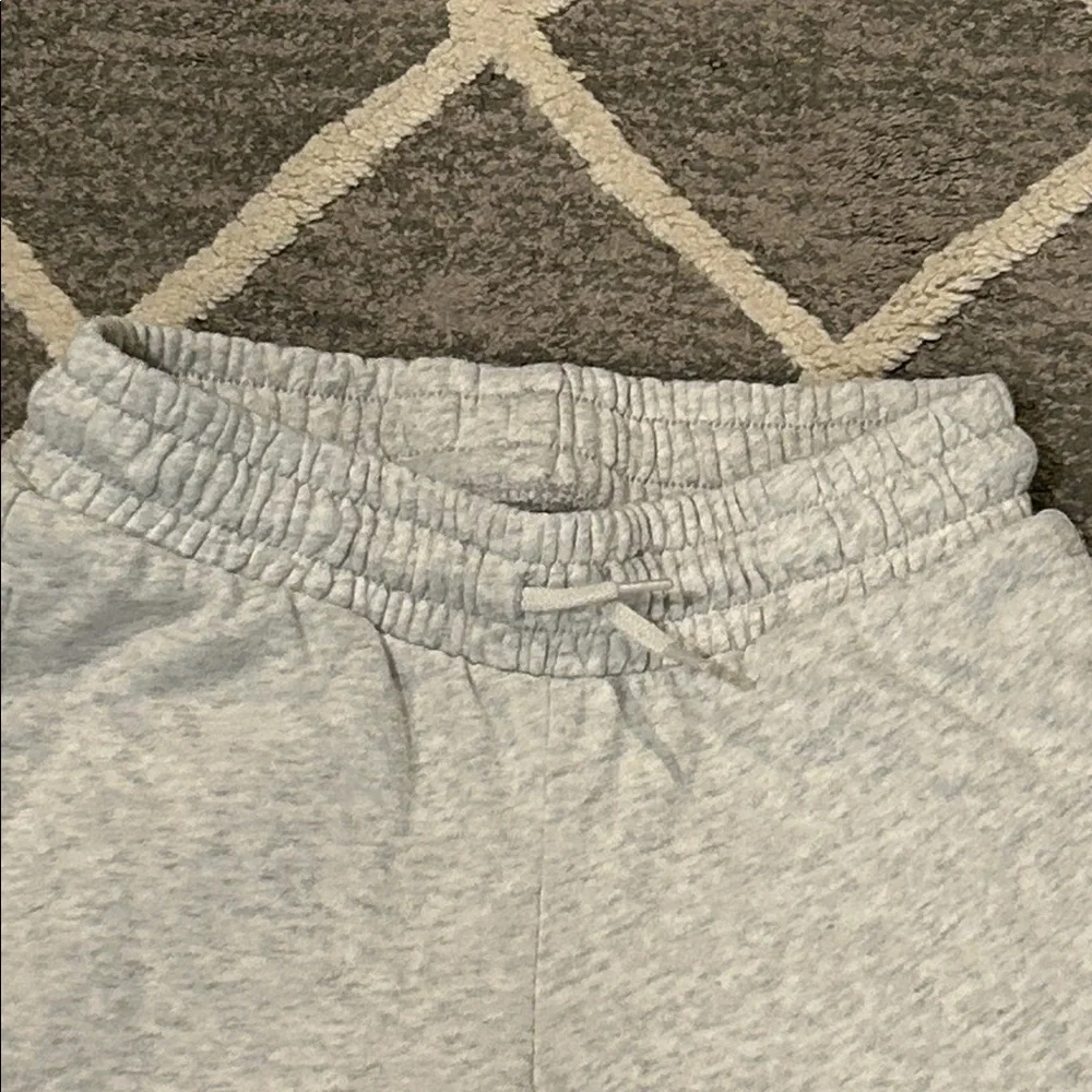 Bundle of 2 Old Navy Sweatpants / Joggers, Lavender and Gray